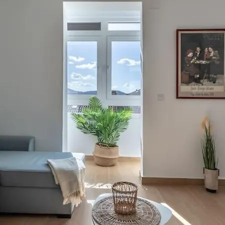 アパート Piso Renovado Cerca Del Ayuntamiento Y Del Metro ビルバオ