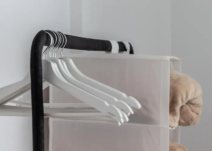 Piso Renovado Cerca Del Ayuntamiento Y Del Metro