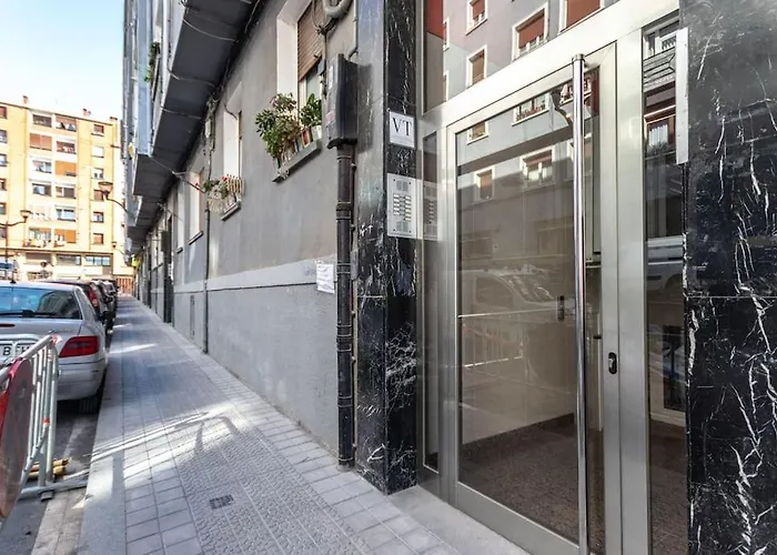 Piso Renovado Cerca Del Ayuntamiento Y Del Metro Appartement *
