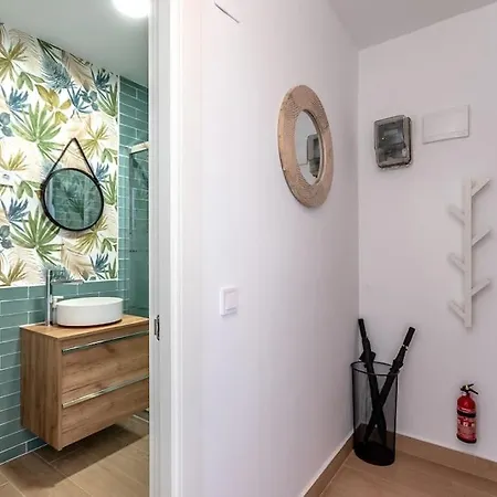 Piso Renovado Cerca Del Ayuntamiento Y Del Metro Appartamento *